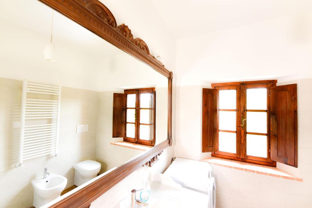 Agriturismo Castello Delle Fornaci - Private Jacuzzi Арчидоссо Экстерьер фото
